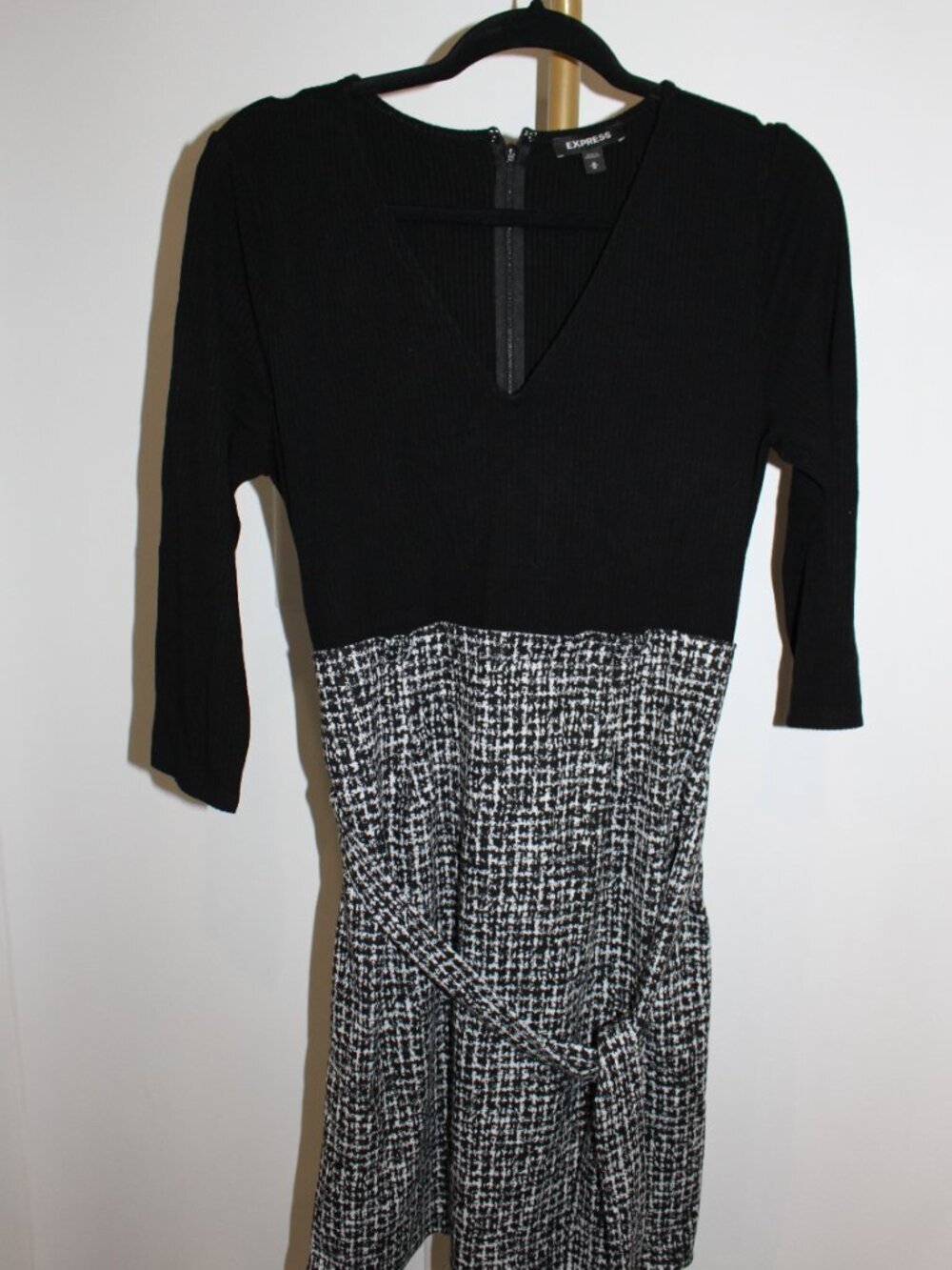 Women's Express Black & White Long Sleeve Dress